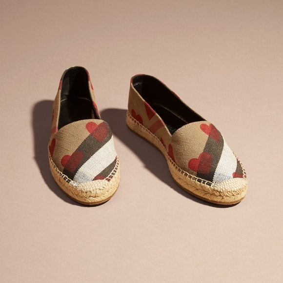 Burberry Shoes - New Burberry Heart Check Hodgeson Espadrille Flats